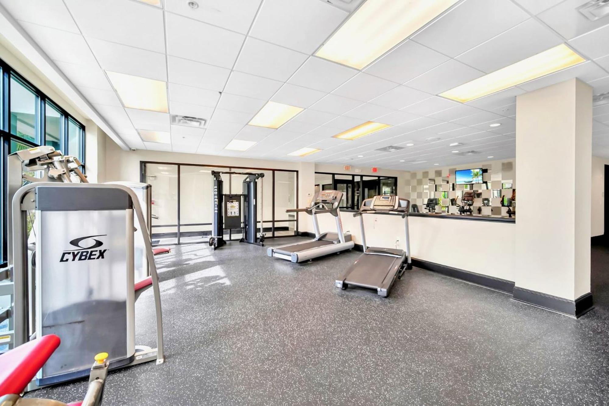 אורלנדו Luxury 2Br Condo - Pool & Hot Tub - Near Disney מראה חיצוני תמונה