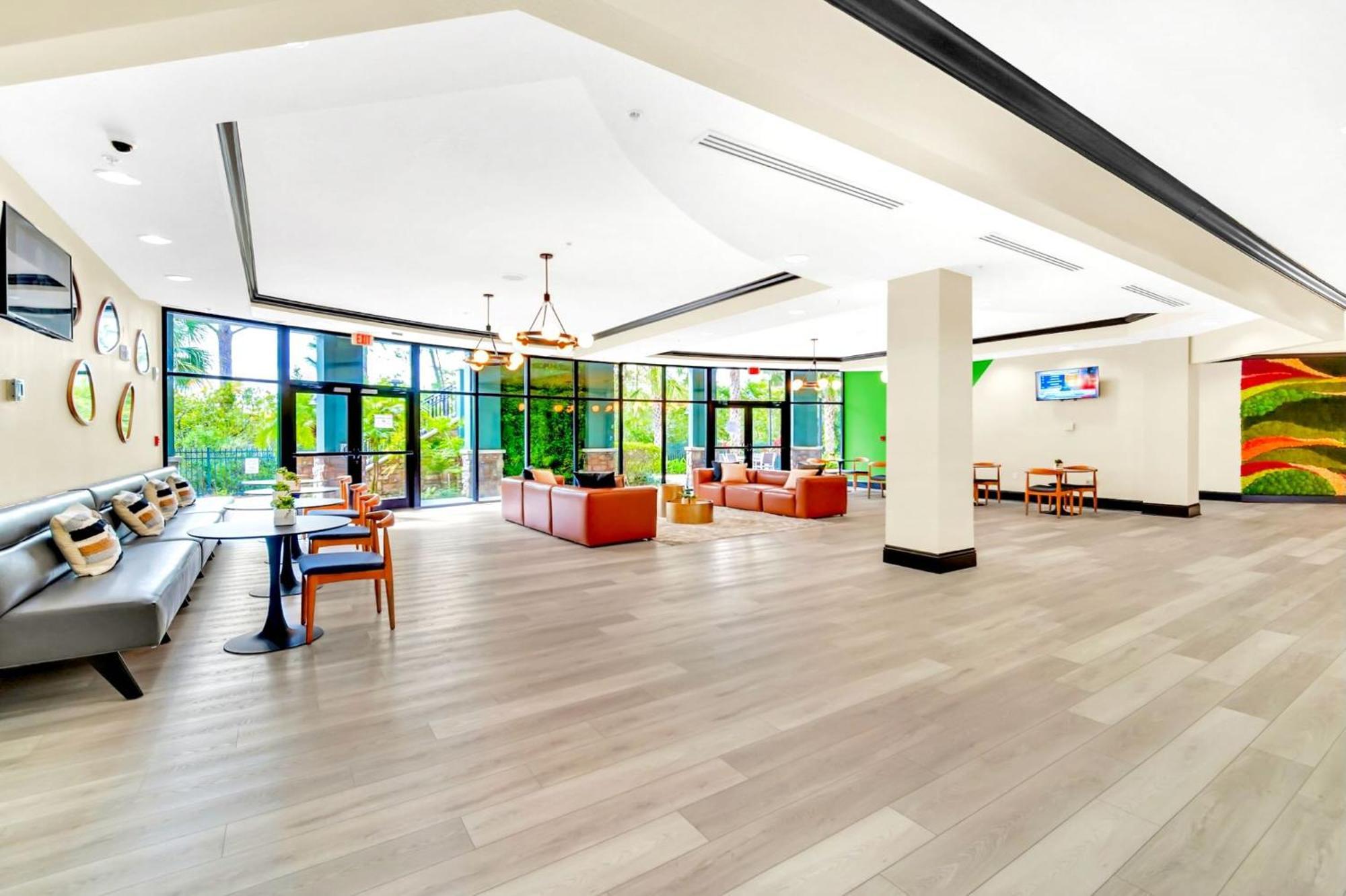 אורלנדו Luxury 2Br Condo - Pool & Hot Tub - Near Disney מראה חיצוני תמונה