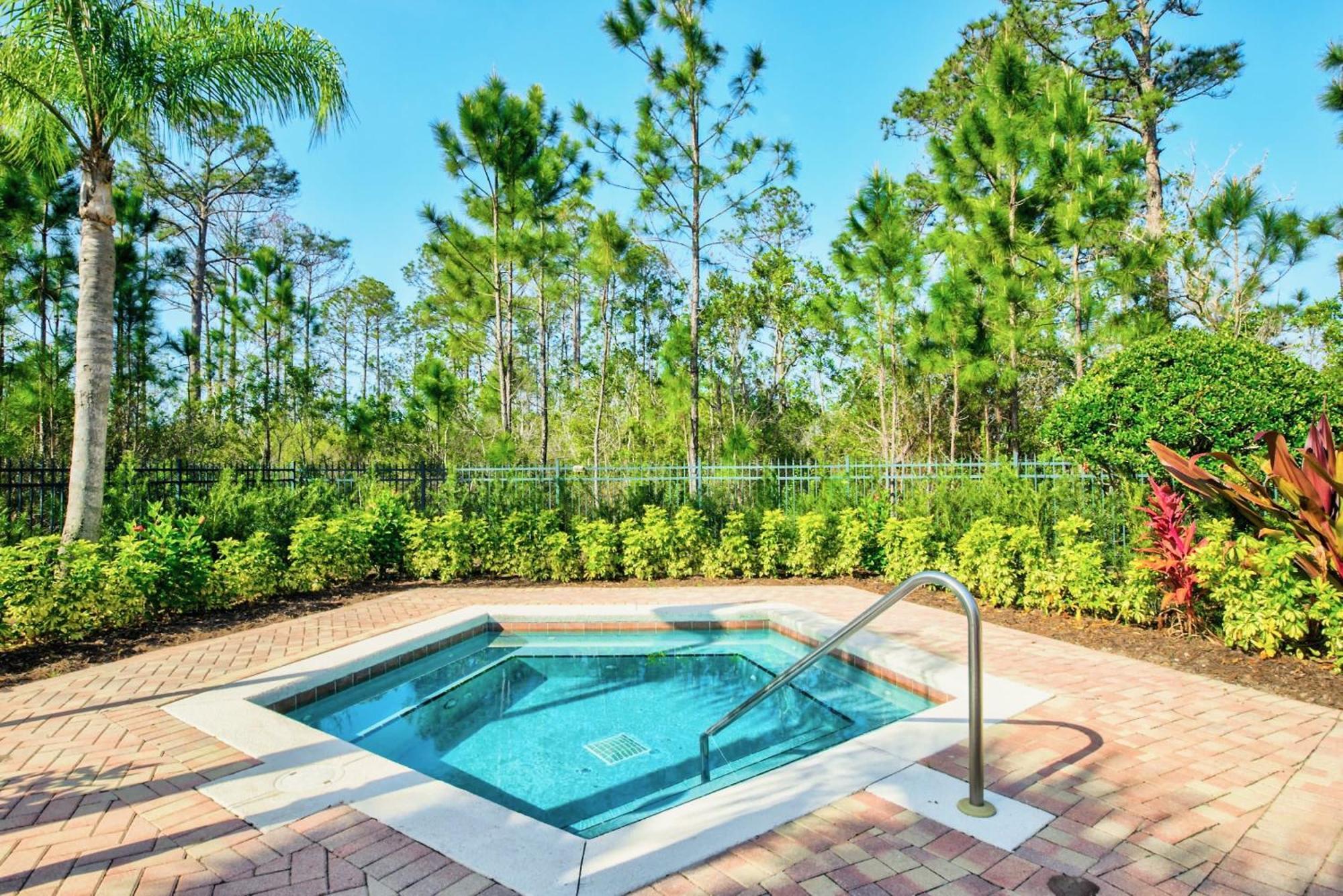 אורלנדו Luxury 2Br Condo - Pool & Hot Tub - Near Disney מראה חיצוני תמונה