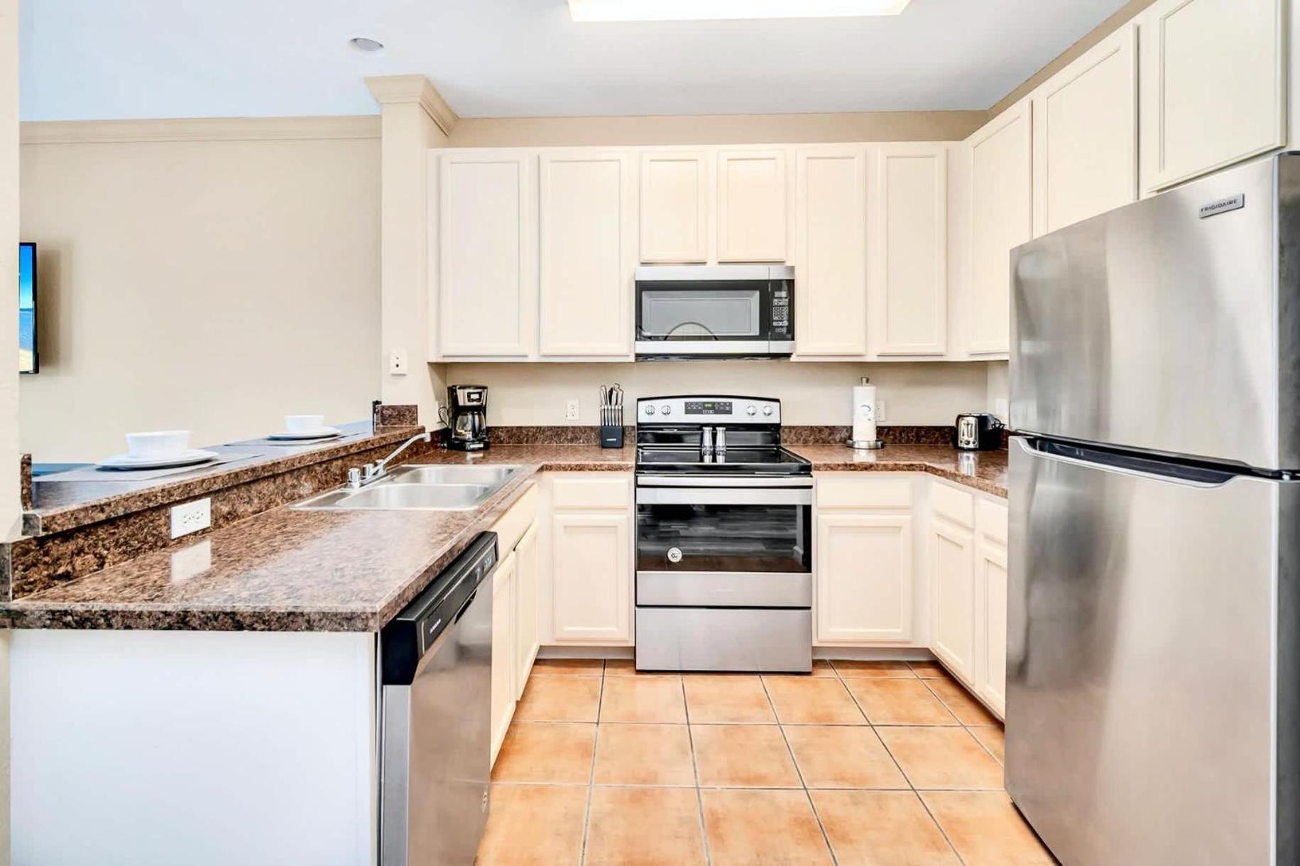 אורלנדו Luxury 2Br Condo - Pool & Hot Tub - Near Disney מראה חיצוני תמונה